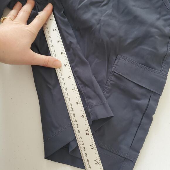 Duluth Trading Cargo Shorts Womens 10 Nylon Spandex Stretch Quick Dry Hiking - Picture 7 of 8